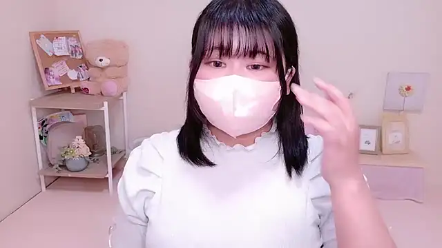 Snapshot of NANAMInn_ chatting on 18, 12, 2025 NANAMInn online show from 18, 12, 2025