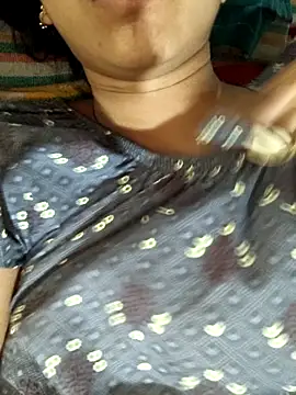 Snapshot of telugu_roja_099 chatting on 11, 10, 2025 telugu roja 099 online show from 11, 10, 2025