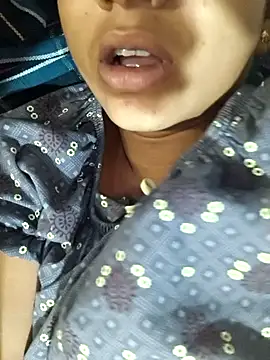 Snapshot of telugu_roja_099 chatting on 18, 10, 2025 telugu roja 099 online show from 18, 10, 2025