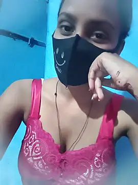 posewith online show from 15, 9, 2025