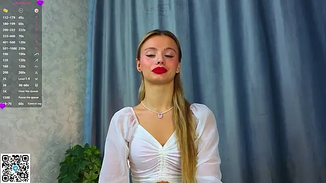 Snapshot of NaughtySeraphine chatting on 3, 3, 2026 NaughtySeraphine online show from 3, 3, 2026