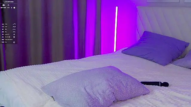 Snapshot of Alice_Cire chatting on 9, 10, 2025 Alice Cire online show from 9, 10, 2025