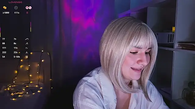 Snapshot of LunaXLoverx chatting on 21, 11, 2025 LunaXLoverx online show from 21, 11, 2025