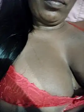 Snapshot of thamihravena chatting on 18, 10, 2025 thamihravena online show from 18, 10, 2025