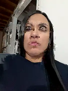 Snapshot of TiffanyyLam chatting on 22, 9, 2025 TiffanyyLam online show from 22, 9, 2025