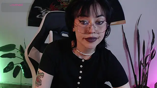 Ellyuwuw online show from 10, 1, 2026