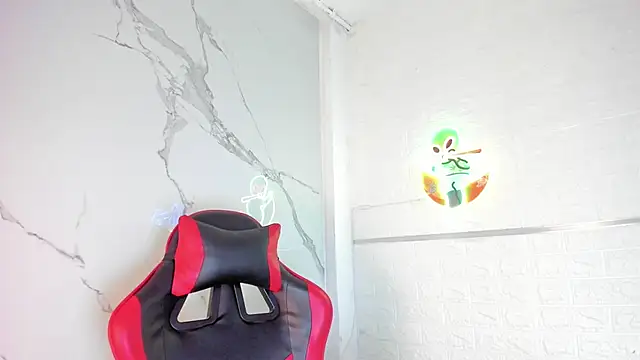 LolaXXXperience online show from 22, 10, 2025