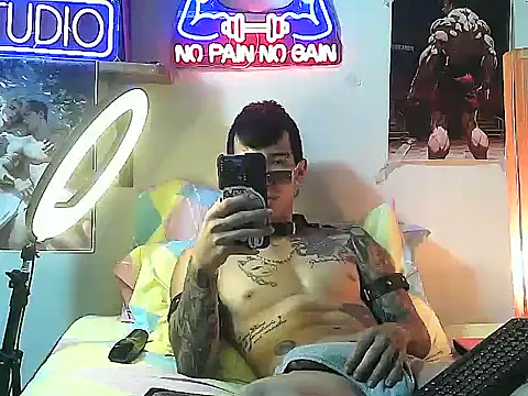 Strongcockfitness online show from 29, 10, 2025