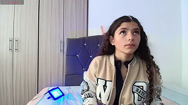 Ruby Whispers online show from 11, 9, 2025