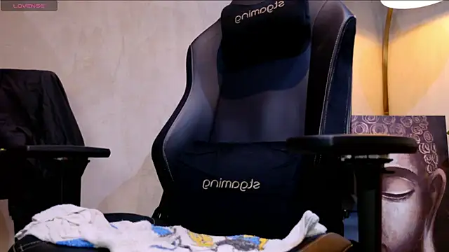 Snapshot of enzo_steel chatting on 7, 2, 2026 enzo steel online show from 7, 2, 2026