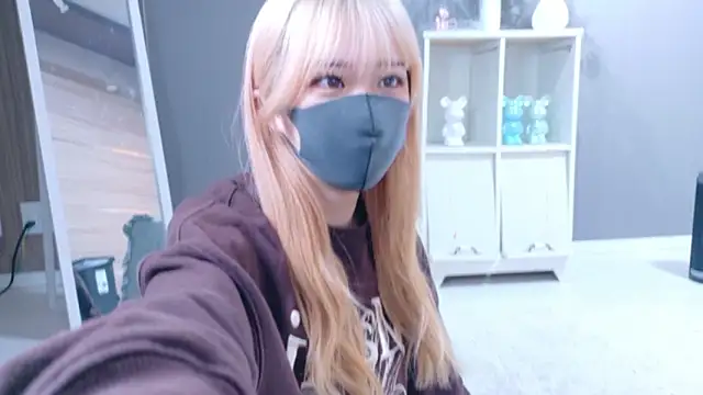 Una chan  online show from 23, 10, 2025