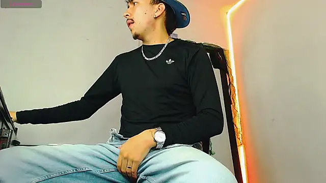 liamty luxor online show from 4, 2, 2026