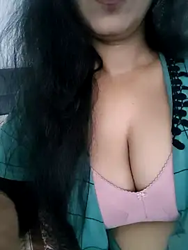 Deepa Sharma143 online show from 10, 4, 2026