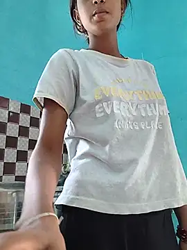 Snapshot of Hot-Soniya2 chatting on 23, 11, 2025 Hot-Soniya2 online show from 23, 11, 2025