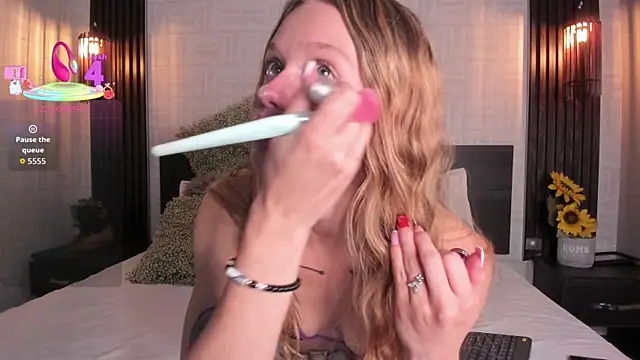 Snapshot of Brianna_Bondd chatting on 19, 9, 2025 Brianna Bondd online show from 19, 9, 2025