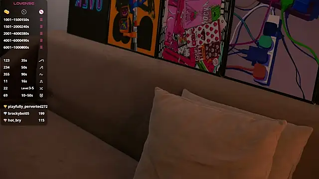 Snapshot of VinnieSerrano chatting on 30, 4, 2026 VinnieSerrano online show from 30, 4, 2026