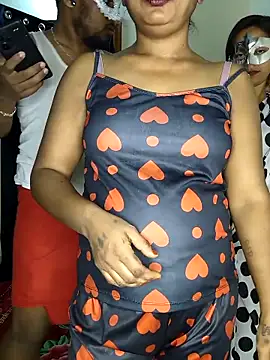 Family02 online show from 20, 9, 2025