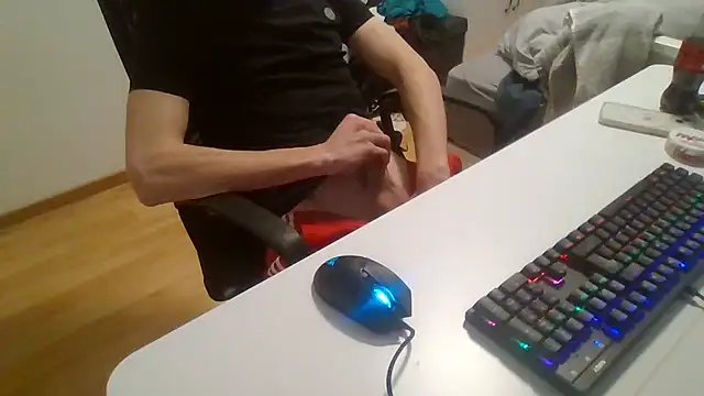 Snapshot of elox33 chatting on 16, 4, 2026 elox33 online show from 16, 4, 2026