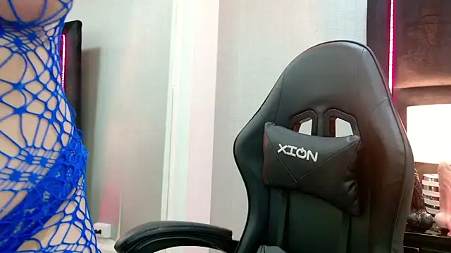 Snapshot of Sweet_Lucianaa chatting on 6, 11, 2025 Sweet Lucianaa online show from 6, 11, 2025