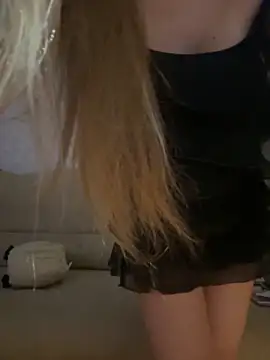 Snapshot of Nikihot__ chatting on 3, 12, 2025 Nikihot online show from 3, 12, 2025