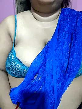 Snapshot of hotbhabhi011 chatting on 13, 7, 2026 hotbhabhi011 online show from 13, 7, 2026