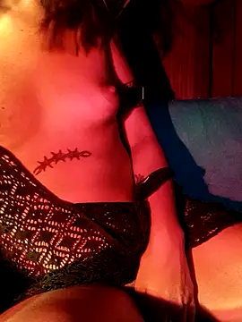 Snapshot of malvinaAAA chatting on 5, 12, 2025 malvinaAAA online show from 5, 12, 2025