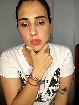 Snapshot of kariciasecreta chatting on 11, 9, 2025 kariciasecreta online show from 11, 9, 2025