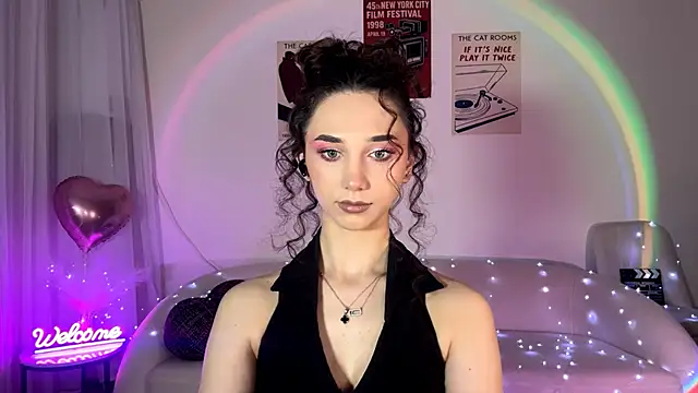 LinaMour online show from 11, 5, 2026