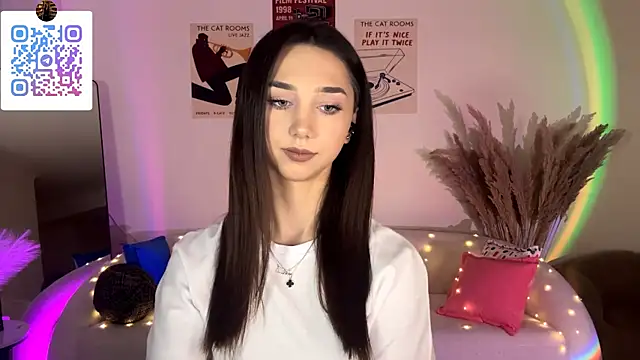 Snapshot of LinaMour chatting on 28, 6, 2026 LinaMour online show from 28, 6, 2026
