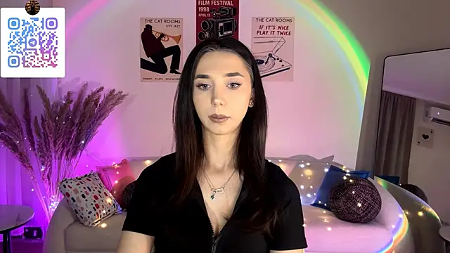 Snapshot of LinaMour chatting on 17, 7, 2026 LinaMour online show from 17, 7, 2026