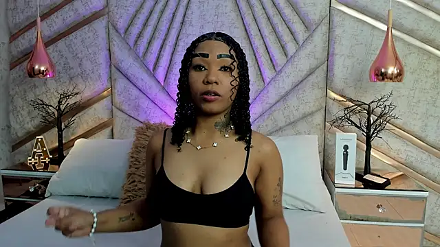 Snapshot of SkylerBloomm chatting on 17, 3, 2026 SkylerBloomm online show from 17, 3, 2026