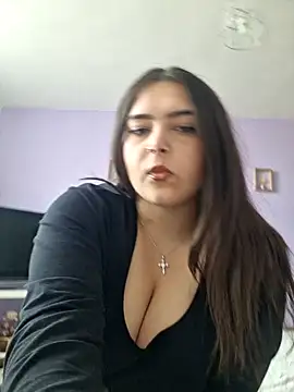 KatieLace online show from 5, 10, 2025