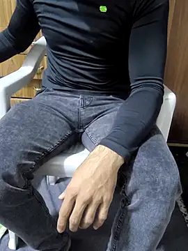 yazinyazin1 online show from 3, 11, 2025