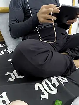 yazinyazin1 online show from 27, 11, 2025