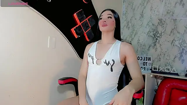 Candy Walker  online show from 24, 9, 2025