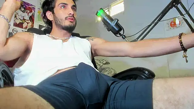 Snapshot of LovexJuxn_ chatting on 13, 11, 2025 LovexJuxn online show from 13, 11, 2025