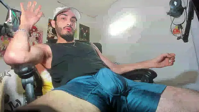 Snapshot of LovexJuxn_ chatting on 21, 11, 2025 LovexJuxn online show from 21, 11, 2025