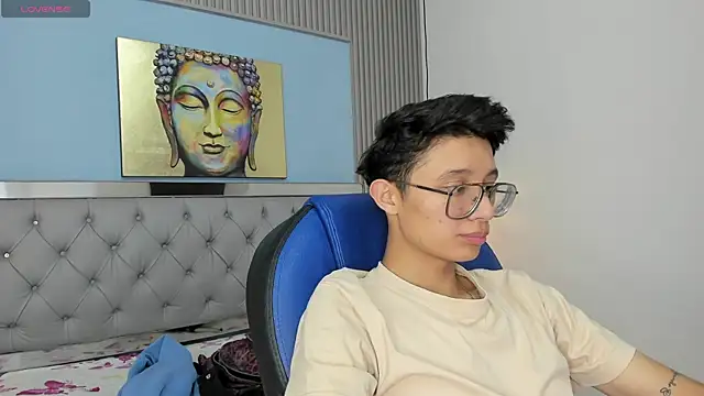 Snapshot of SantiagoRusso18 chatting on 22, 4, 2026 SantiagoRusso18 online show from 22, 4, 2026