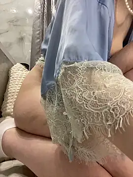 Kitty Kisss online show from 13, 4, 2026