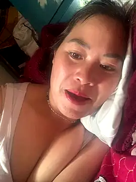 tuyetnhi-00 online show from 17, 9, 2025