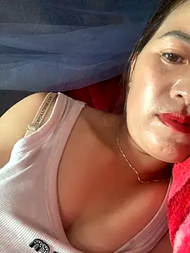 tuyetnhi-00 online show from 19, 9, 2025