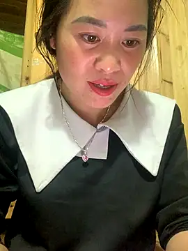 tuyetnhi-00 online show from 10, 11, 2025