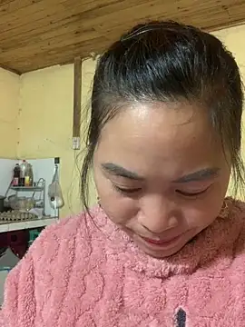 tuyetnhi-00 online show from 17, 12, 2025