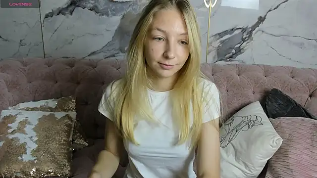 Snapshot of Virgin_Mind chatting on 14, 9, 2025 Virgin Mind online show from 14, 9, 2025