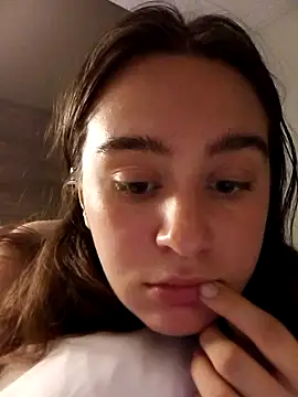 freakylittlebitch69 online show from 2, 10, 2025