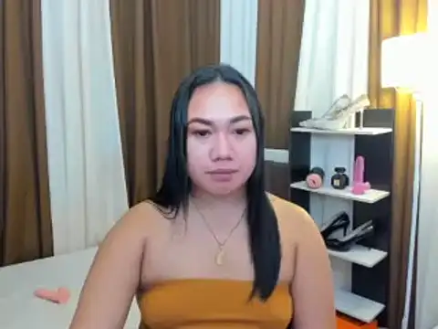 TsUncutKaren online show from 18, 12, 2025