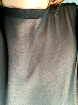 Snapshot of Tiffany-yy chatting on 4, 12, 2025 Tiffany-yy online show from 4, 12, 2025