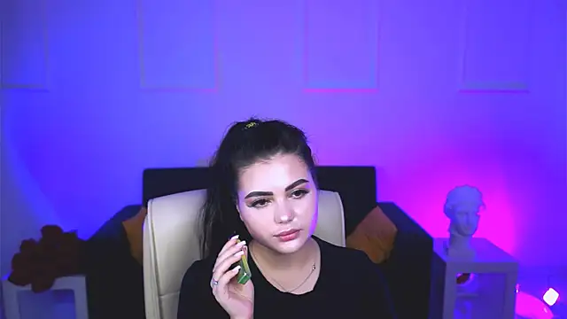 NaomiWilsons online show from 13, 9, 2025