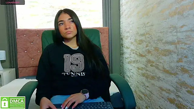 Aurora jones11 online show from 12, 9, 2025