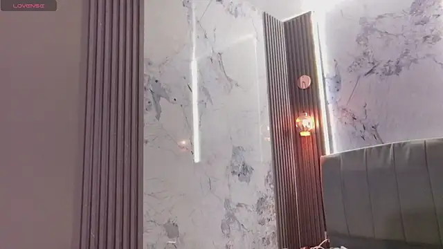 Aurora jones11 online show from 18, 10, 2025